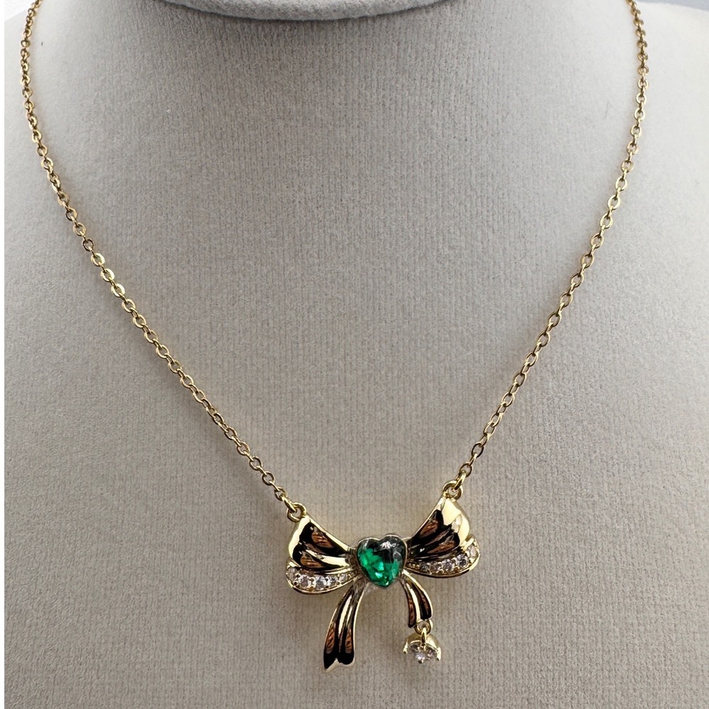 Gold Tone Bow Pendant‎ Necklace Emerald Green Heart Crystal Accents Adjustable